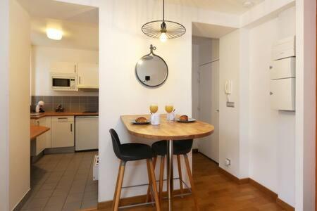 302 - Sejournez Dans Un Studio De Charme A Paris 5 - Flat-Guest Extérieur photo